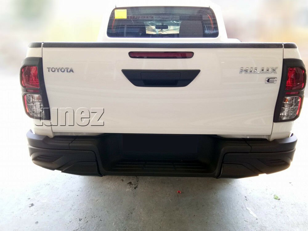 Front Tail Rear Light Lamp Cover For Toyota Hilux 2016 2017 2018 Black Eyelid