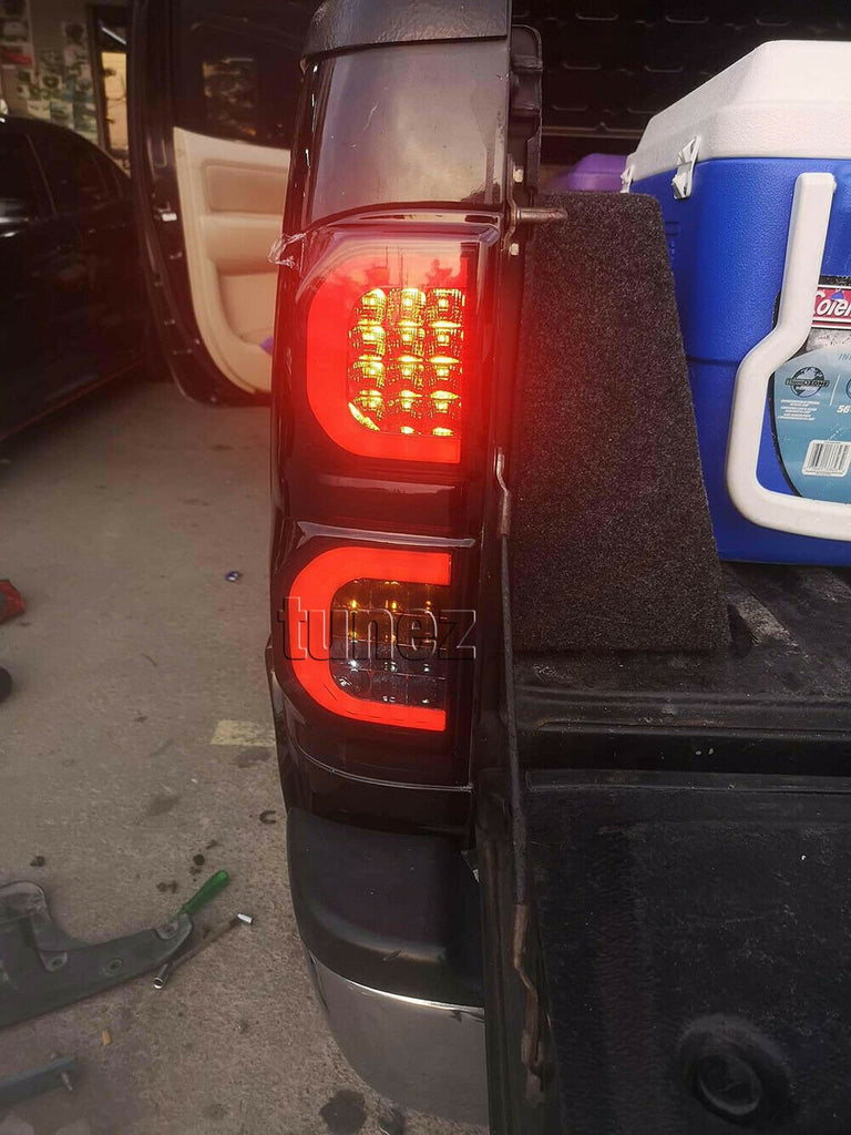 LED Tail Rear Lamp Lights Set Pair For Toyota Hilux KUN 26 SR SR5 Workmate