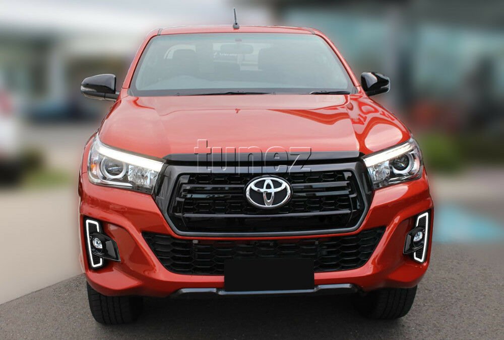 Daytime Running Light DRL For Toyota Hilux Facelift LED Fog Lamp Indicator GUN1